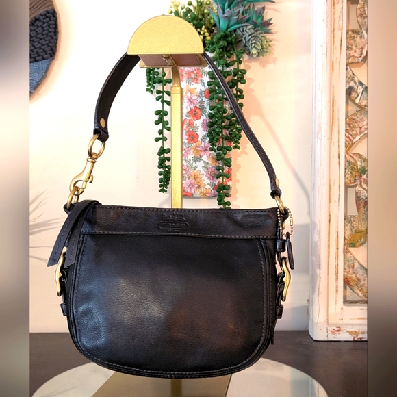 Coach Black Zoe Hobo 2009 With Original Dust Bag - Picture 1 of 15